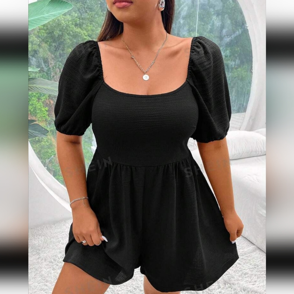 SHEIN EZwear Plus Size Solid Color Square Neck Puff Sleeve Shirred Back Romper